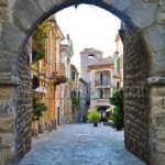 A colpi di pedale: Un’avventura lombarda da Varzi a Cremona.